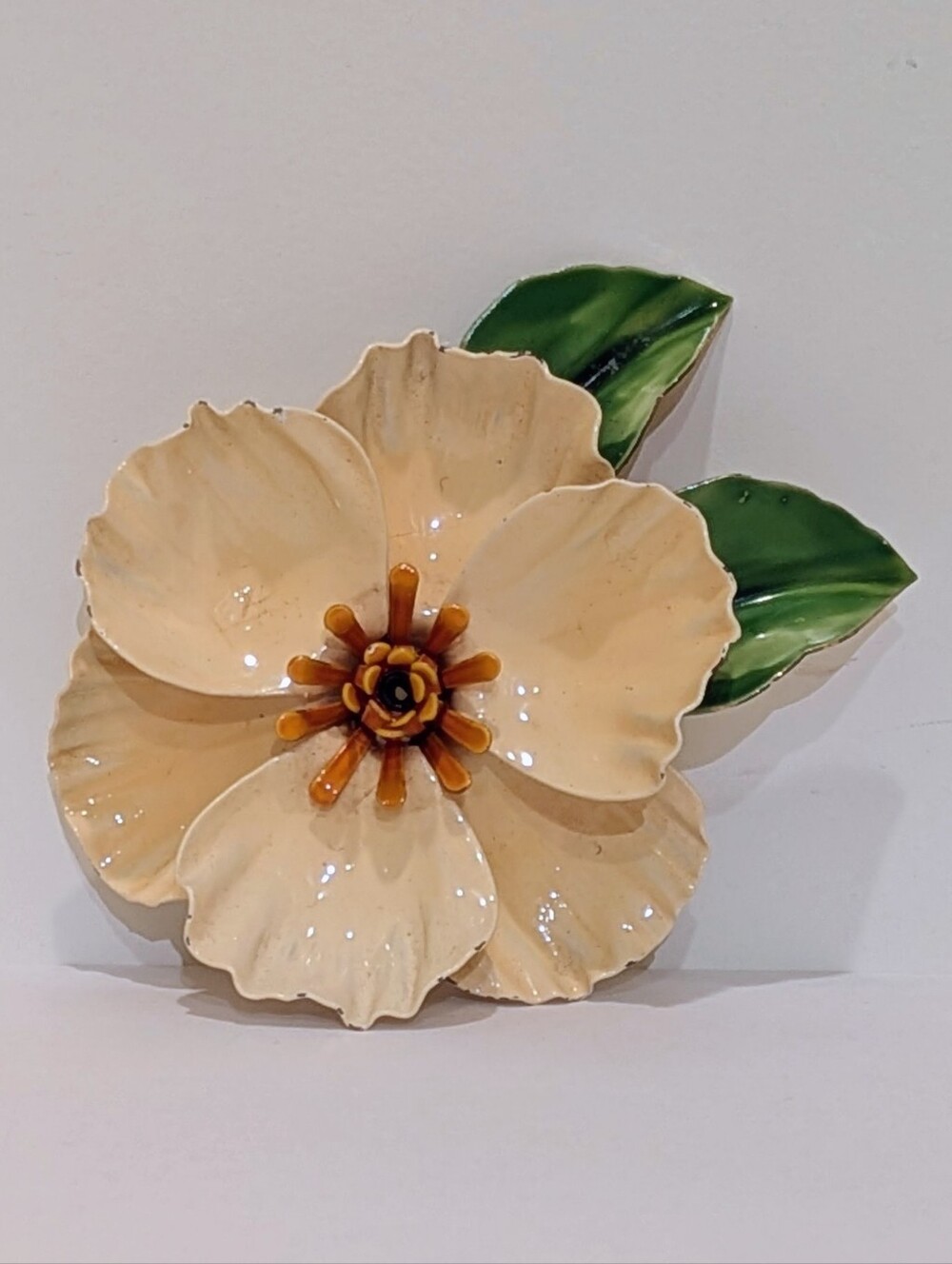 GUC 60s Dogwood Cold Enameled Metal Flower Safety Clasp Brooch with Leaves